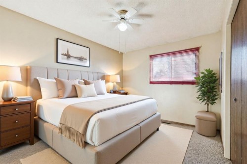 4104 13 Avenue Ne, Calgary, AB - Indoor Photo Showing Bedroom