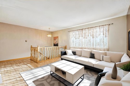 4104 13 Avenue Ne, Calgary, AB - Indoor Photo Showing Living Room
