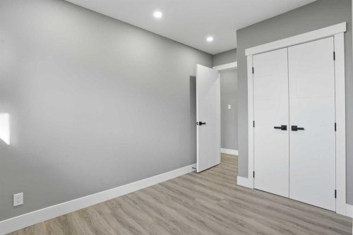 2004 18 Street Nw, Calgary, AB - Indoor Photo Showing Other Room