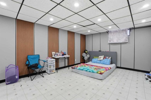 2004 18 Street Nw, Calgary, AB - Indoor Photo Showing Other Room