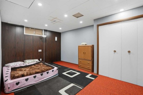 2004 18 Street Nw, Calgary, AB - Indoor