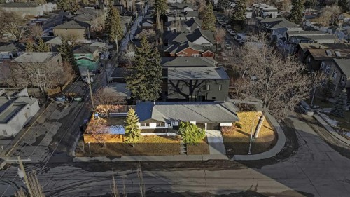 2004 18 Street Nw, Calgary, AB - Outdoor