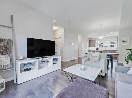 117 Nolancrest Common Nw, Calgary, AB - Indoor Photo Showing Living Room