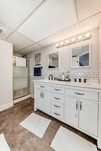 6216 Douglas Place, Olds, AB - Indoor