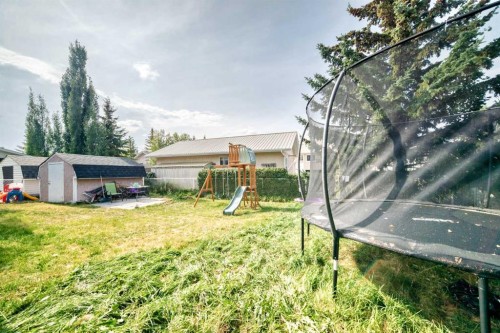 6216 Douglas Place, Olds, AB - Outdoor