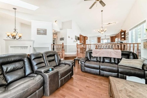6216 Douglas Place, Olds, AB - Indoor Photo Showing Living Room