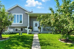 42 Valarosa Drive  Didsbury, AB T0M 0W0