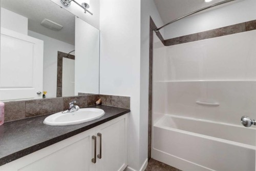 110 Sage Bank Grove Nw, Calgary, AB - Indoor Photo Showing Bathroom