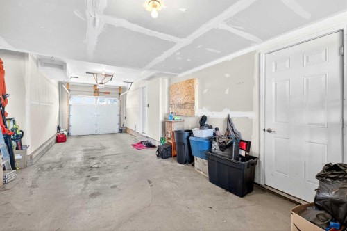 503 Nolanfield Villas Nw, Calgary, AB - Indoor Photo Showing Garage