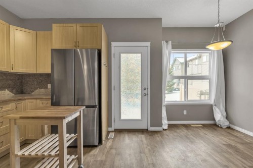 106 Ranch Ridge Meadow, Strathmore, AB - Indoor Photo Showing Kitchen