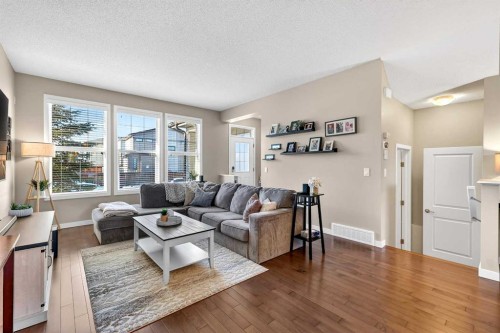 90 Walden Crescent Se, Calgary, AB - Indoor Photo Showing Living Room