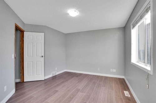 1134 Martindale Boulevard Ne, Calgary, AB - Indoor Photo Showing Other Room