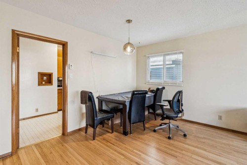 111 27 Avenue Nw, Calgary, AB - Indoor