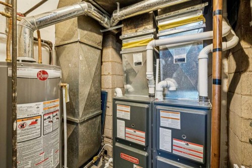 111 27 Avenue Nw, Calgary, AB - Indoor Photo Showing Basement