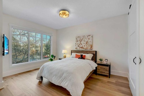 5852 Bowwater Crescent Nw, Calgary, AB - Indoor Photo Showing Bedroom