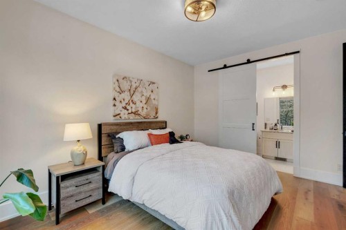 5852 Bowwater Crescent Nw, Calgary, AB - Indoor Photo Showing Bedroom