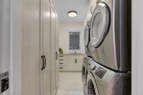 5852 Bowwater Crescent Nw, Calgary, AB - Indoor Photo Showing Laundry Room