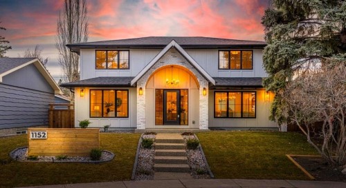1152 Lake Sundance Crescent Se, Calgary, AB - Outdoor With Facade