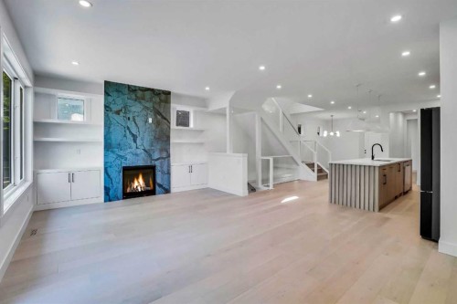 602 25 Avenue, Calgary, AB - Indoor With Fireplace