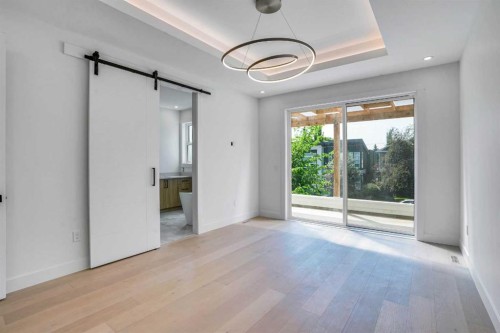 602 25 Avenue, Calgary, AB - Indoor Photo Showing Other Room