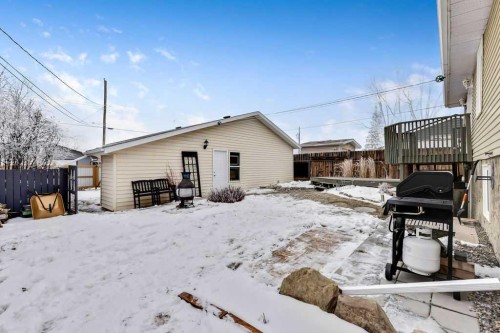 411 Mountain View Place, Longview, AB - Outdoor With Exterior