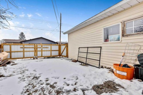 411 Mountain View Place, Longview, AB - Outdoor With Exterior