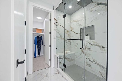 107 Hartford Road Nw, Calgary, AB - Indoor Photo Showing Bathroom