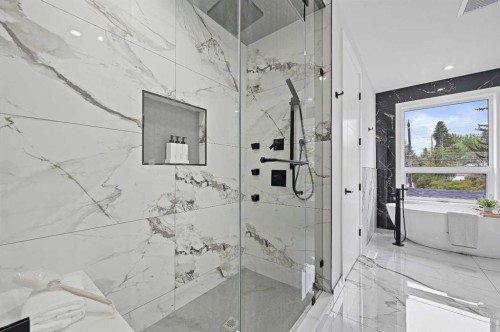 107 Hartford Road Nw, Calgary, AB - Indoor Photo Showing Bathroom