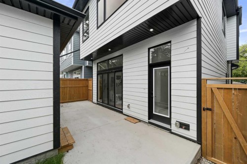 107 Hartford Road Nw, Calgary, AB - Outdoor With Exterior