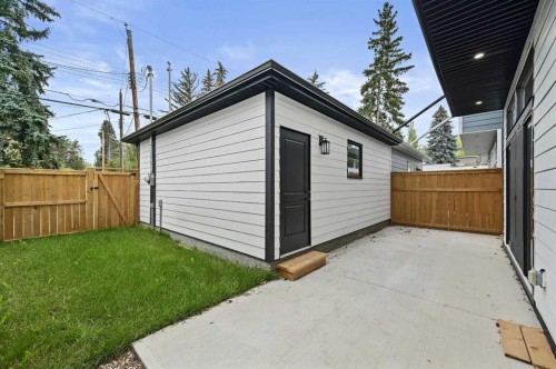 107 Hartford Road Nw, Calgary, AB - Outdoor With Exterior