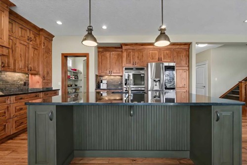 39 Elgin Estates Green Se, Calgary, AB - Indoor Photo Showing Kitchen With Upgraded Kitchen