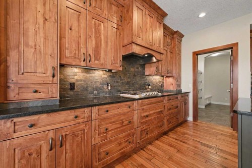 39 Elgin Estates Green Se, Calgary, AB - Indoor Photo Showing Kitchen
