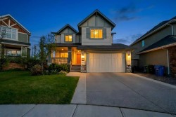 39 Elgin Estates Green SE Calgary, AB T2Z 0N7