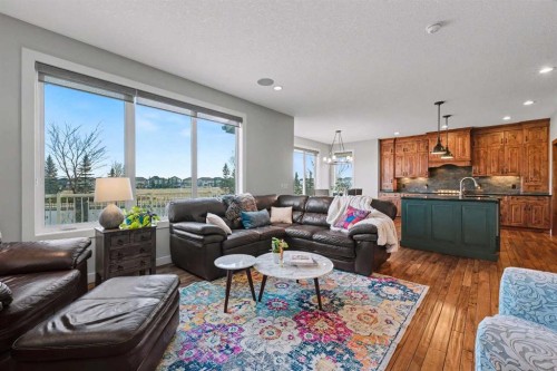 39 Elgin Estates Green Se, Calgary, AB - Indoor Photo Showing Living Room