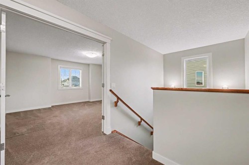 39 Elgin Estates Green Se, Calgary, AB - Indoor Photo Showing Other Room
