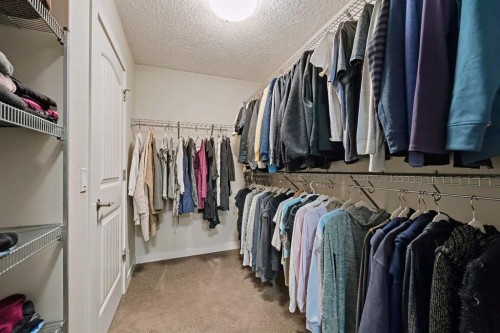 39 Elgin Estates Green Se, Calgary, AB - Indoor With Storage
