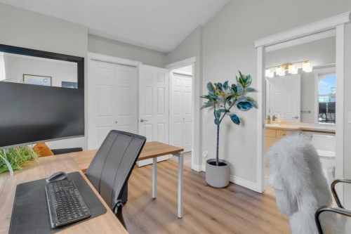 3611 1 Street, Calgary, AB - Indoor Photo Showing Office