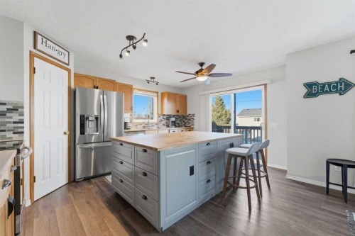 175 Macewan Park Circle Nw, Calgary, AB - Indoor Photo Showing Kitchen With Upgraded Kitchen