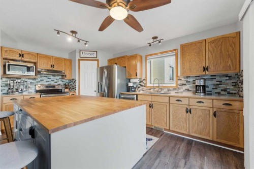 175 Macewan Park Circle Nw, Calgary, AB - Indoor Photo Showing Kitchen