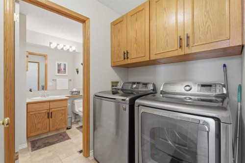 175 Macewan Park Circle Nw, Calgary, AB - Indoor Photo Showing Laundry Room