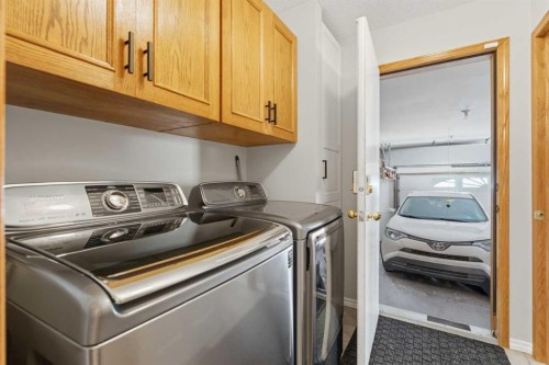 175 Macewan Park Circle Nw, Calgary, AB - Indoor Photo Showing Laundry Room