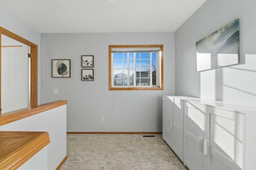 175 Macewan Park Circle Nw, Calgary, AB - Indoor Photo Showing Other Room