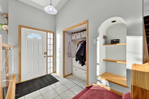 1336 Meadowbrook Drive Se, Airdrie, AB - Indoor Photo Showing Other Room