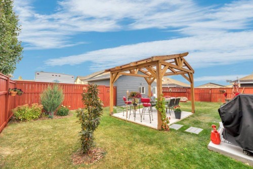 138 Westview Drive, Nanton, AB - Outdoor