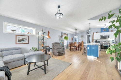 138 Westview Drive, Nanton, AB - Indoor Photo Showing Living Room