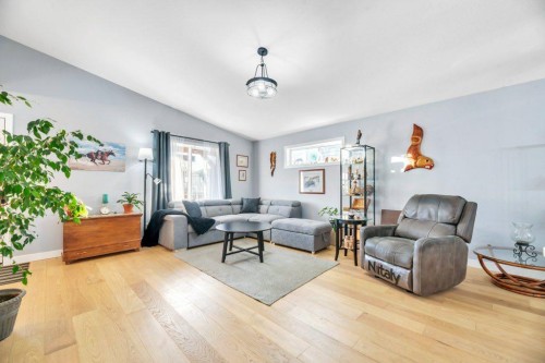 138 Westview Drive, Nanton, AB - Indoor Photo Showing Living Room