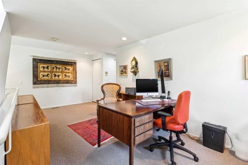 914 7A Street Nw, Calgary, AB - Indoor Photo Showing Office