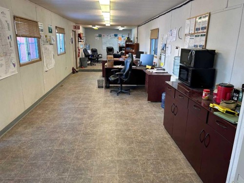 414 21 Street Se, High River, AB 