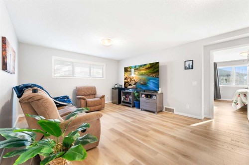 13 Walcrest Way Se, Calgary, AB - Indoor