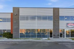 19-4905 102 Avenue SE Calgary, AB T2C 2X7